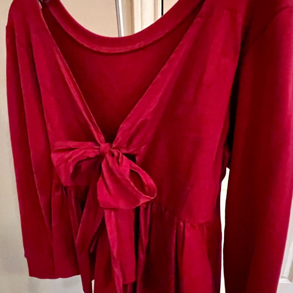 Ella Moss-Size L Red, Plunge Back with bow and ruffled bottom Sweatshirt